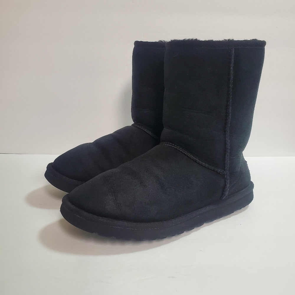 UGG Australia Classic Short Boots sz 9 Black